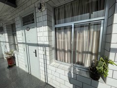 庆阳西峰西峰城区城中央 1室1厅1卫出租房源真实图片