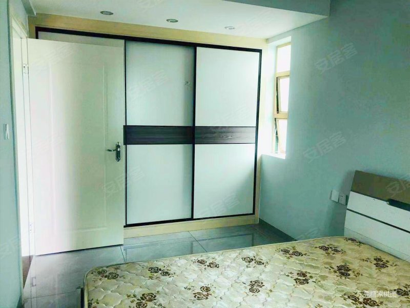 七宝一居临地铁精装可拎包入住医疗配套成熟中间楼层