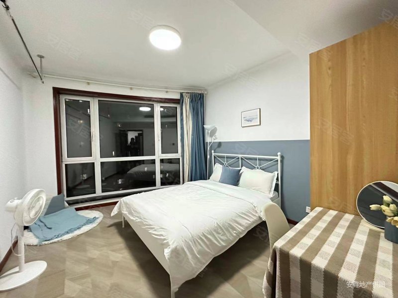 壹品星海10102平228万2室1厅1卫