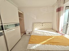 新乡红旗胖东来翡翠城 旁边就是大胖二胖 西大街 无中介 押一付一 随时看房出租房源真实图片