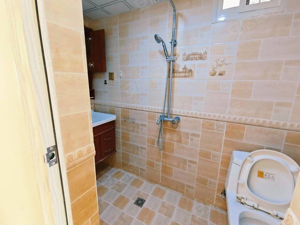 南屏街正义坊昆明老街旁精装两房近顺城五一路省中医院