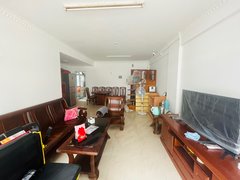 珠海香洲梅华近珠海一中，桂香苑，步梯4楼，家私电器齐全，拎包入住出租房源真实图片