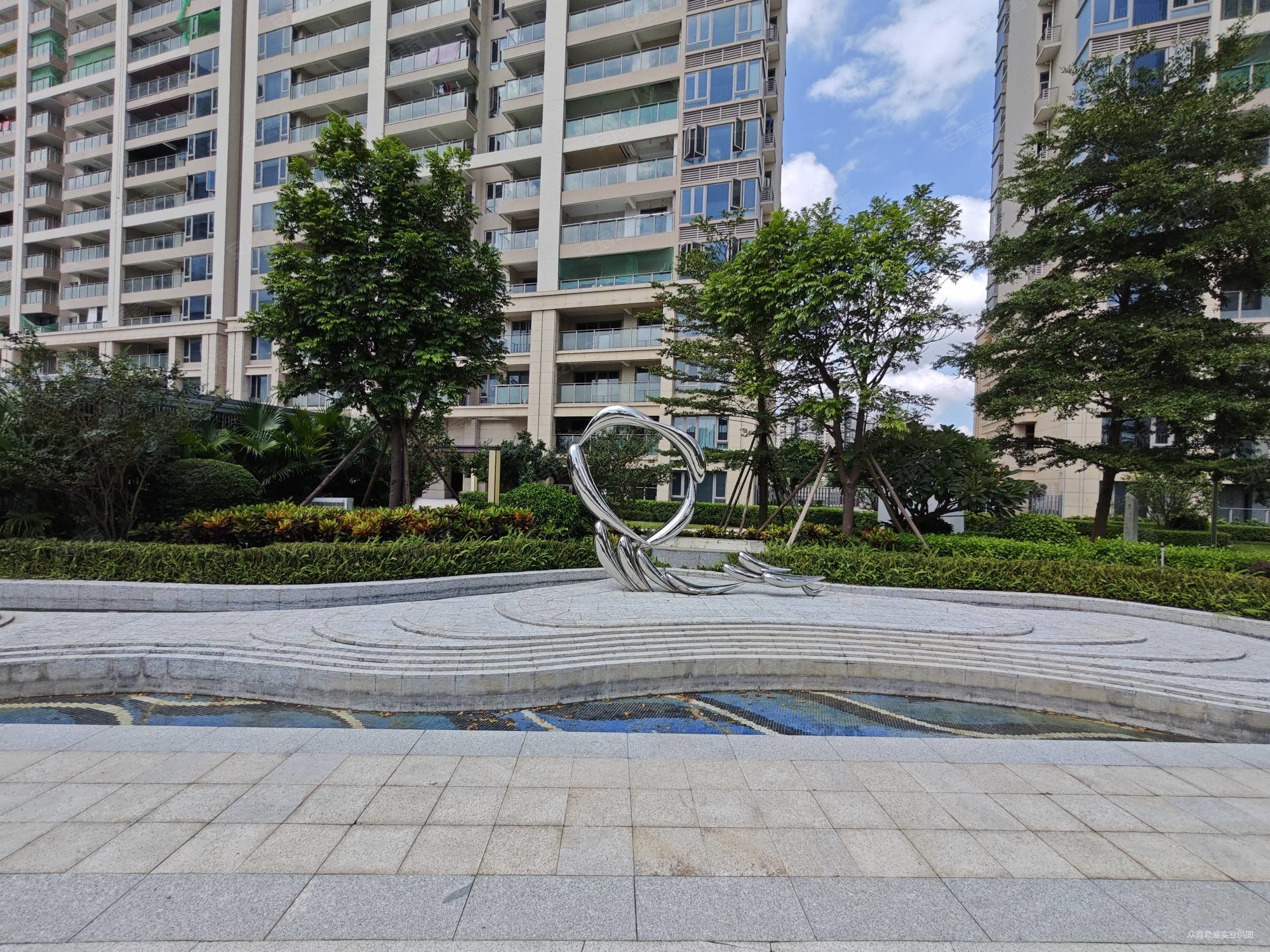 保利达江湾南岸新二期252平大平层视野开阔无遮挡一线临江