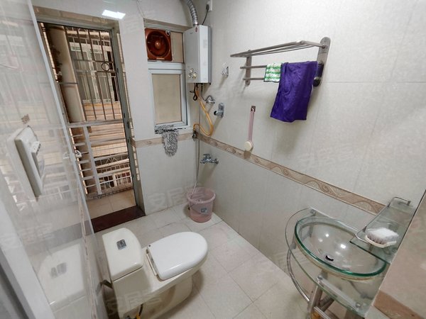 【多图】彩世界家园,布心租房,实拍彩世界家园 可看湖景 精装电梯4房