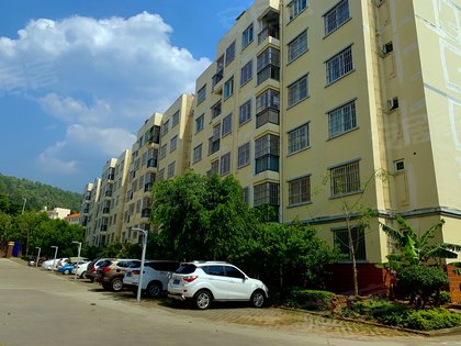 学府时代 芒市-丰华路-营水路13号