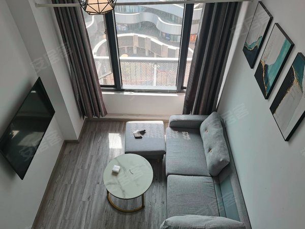 南昌红谷滩怡园路莱蒙都会(商住楼)万达广场对面地铁口莱蒙公寓loft