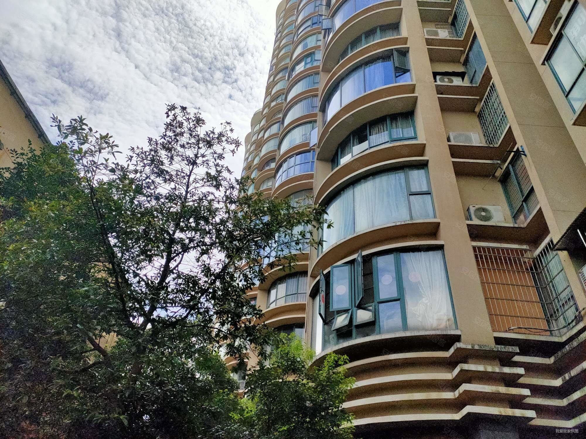 拎包入住 单价玖仟,蓝湾半岛二手房,176万,3室2厅,2卫,162平米-南昌