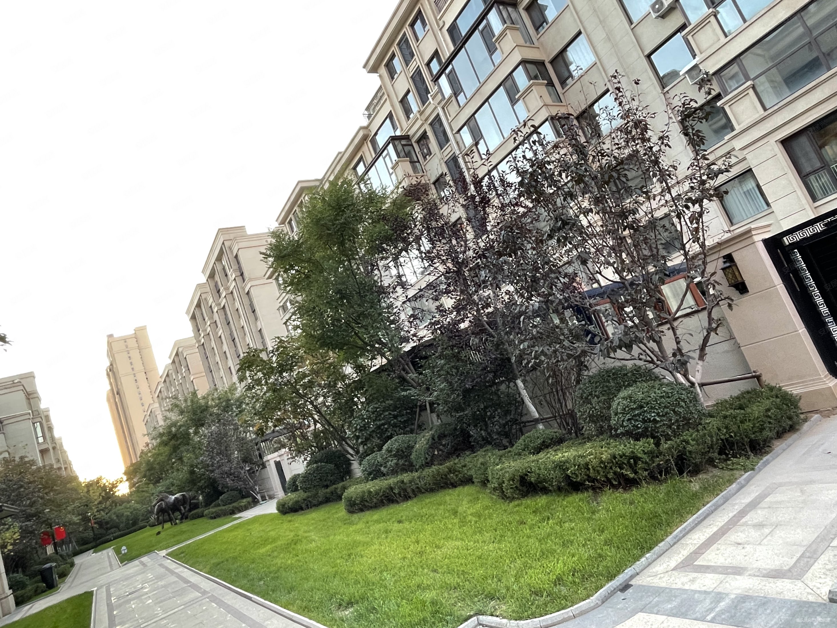浑南奥体金地樾檀山洋房顶跃豪华装修南北通透