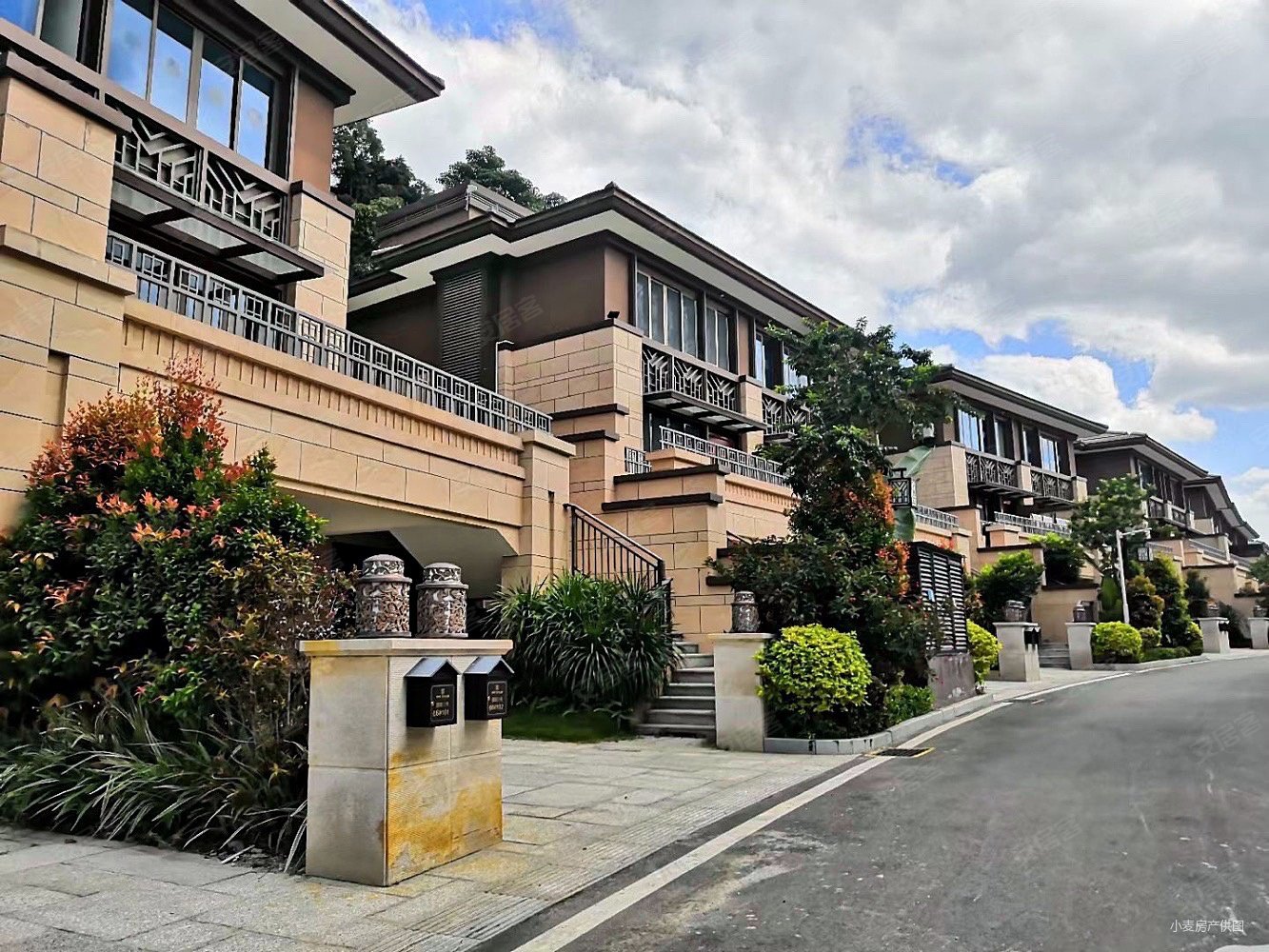 满意可谈 有锁 双拼别墅368万 基础已改造 套内600平,碧桂园高尔夫