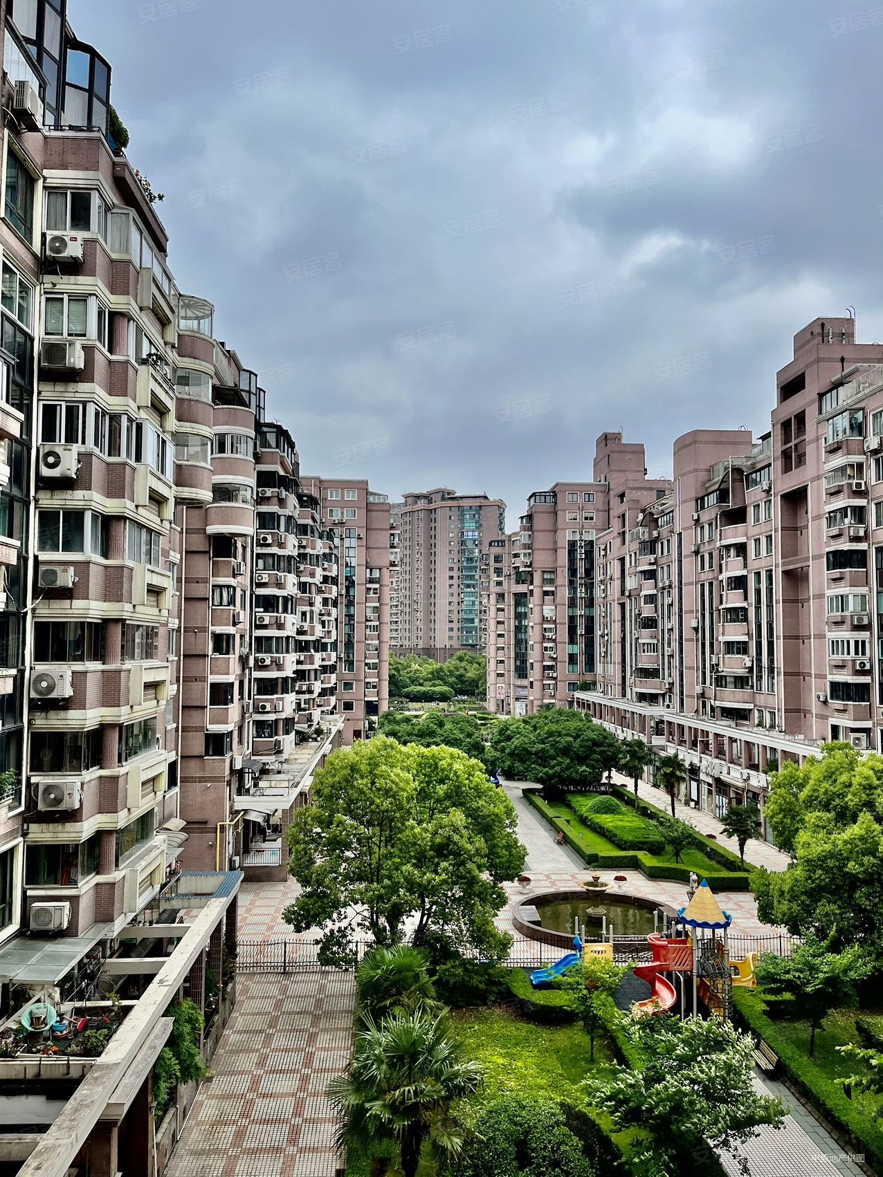 上海房产网>上海二手房>长宁二手房>古北二手房>巴黎花园>