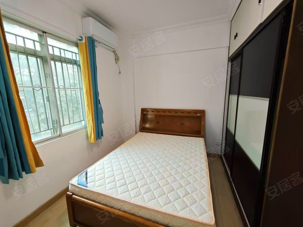广州番禺洛溪洛湖居洛湖居 精装两房 中层南向 干净舒适 实图实拍 随时看房出租房源真实图片