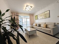 保山隆阳东城东城青阳一期，可月付，三室精装修，家具家电齐全，拎包入住出租房源真实图片