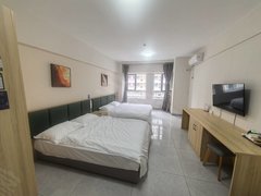 威海经区杨家滩免中介费阳光品质公寓，温馨舒适，拎包入住，给您一个安心的家。出租房源真实图片