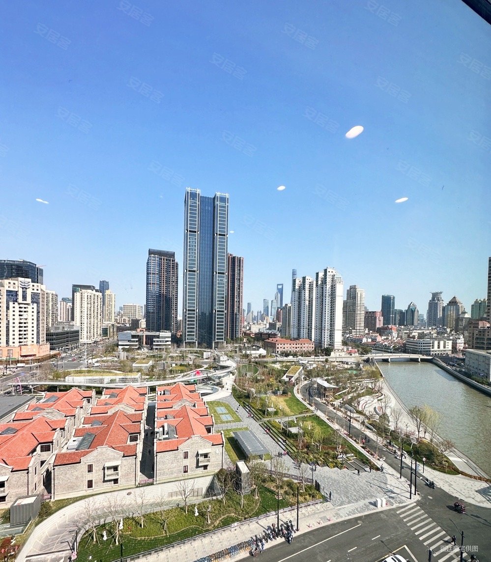 华侨城苏河湾行政公馆(一期)3室2厅2卫236.22㎡南北2300万