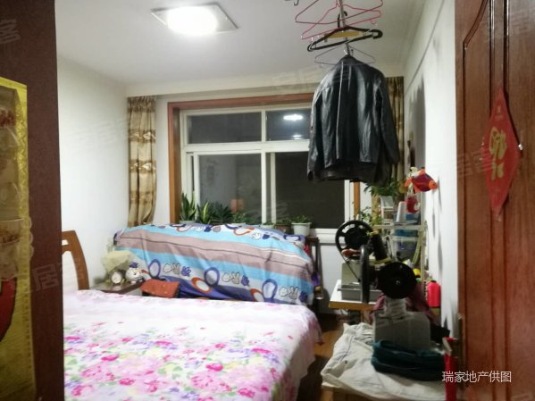 龙河家园 2楼两室 南北通透 无公摊面积近农贸