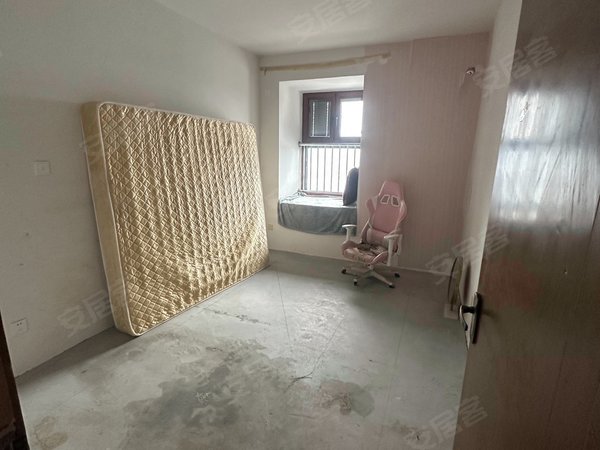 苏州相城北桥西棠花园盛北花园七期,卫生间厨房简单弄了1000出租房源真实图片