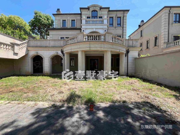 别墅400平大花园,九月森林二手房,2100万,4室2厅,4卫,523平米-南京