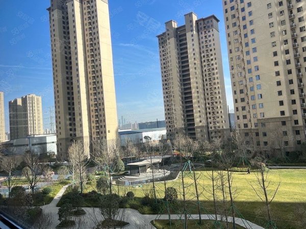 西安高新区丈八东路苏宁雲著急租软件新城软件园环普中软华为数字大华