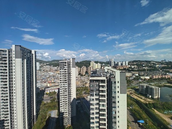 昆明五华高新区万科城启峰上五华区宜家家居旁 品质小区小区家具家电