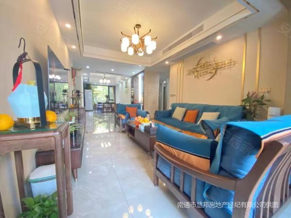 万濠星城298万带大花园豪华装修带车位一附启秀