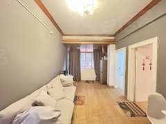 广州海珠江南西江南西小区 电梯两房 住家装修 家私电齐 近地铁 随时看房出租房源真实图片