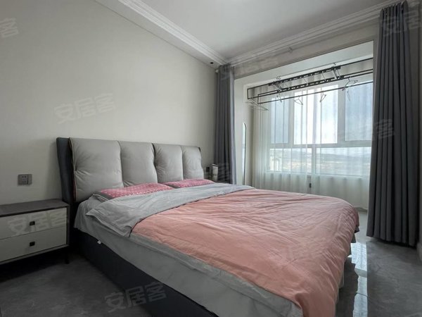 定西安定安定城区海天凤翔名都海天凤翔名都 精装修未住人 四室两厅两卫 品牌家具家电出租房源真实图片