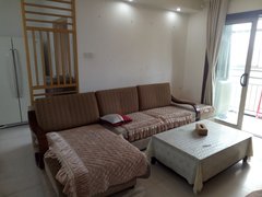 长沙雨花雨花亭实拍 新芙蓉之都 下楼就是地铁口  居家两房  随时看房出租房源真实图片