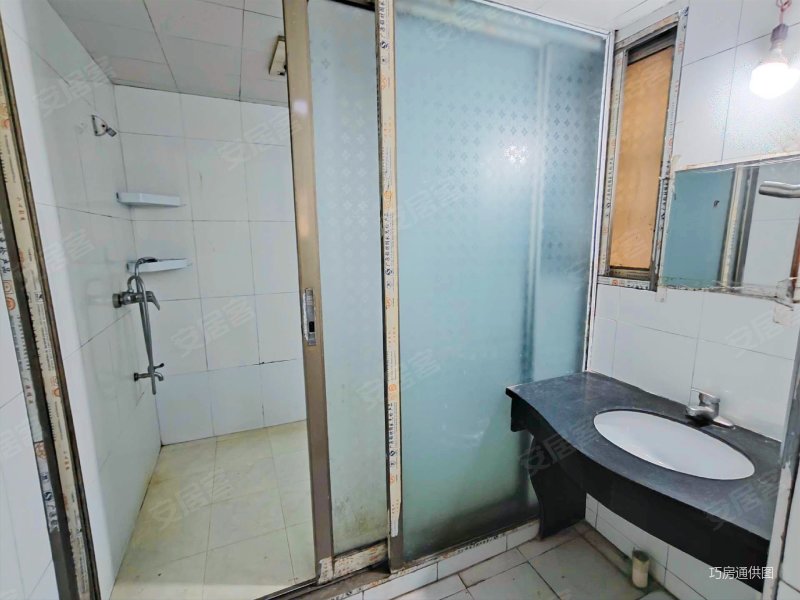 先得月二中隔壁精装修楼下好停车有证可按揭拎包入住