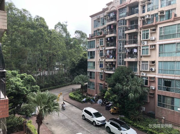 东城广场 产权清晰 购物方便 交通便捷 中间楼层采光好,御景花园二手