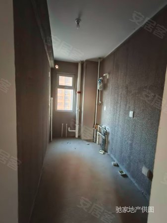 漫香郡3室2厅2卫120㎡南北95万