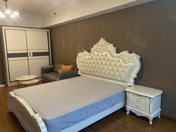 济宁任城太白路万达广场(商住楼)万达公寓c座免费上网精装修押一付一