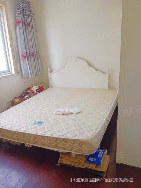 1号地铁  岭南风景套三双厅126平274万议有钥匙