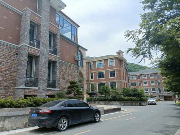 杭州富阳银湖银湖花苑(公寓住宅)银湖花苑(公寓住宅) 4室2厅2卫 精