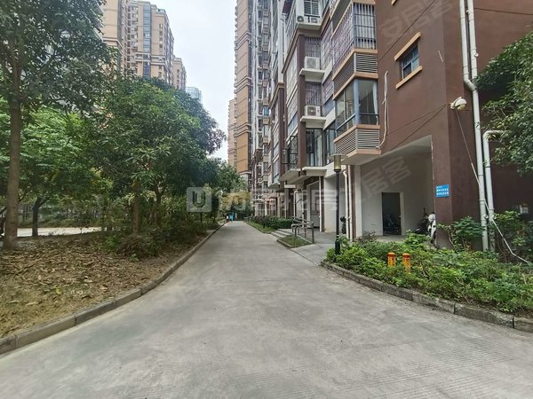 南宁青秀青秀山秀湖苑竹溪大道会展中心,民歌湖附近,电梯精装3房,房子价格都美丽出租房源真实图片