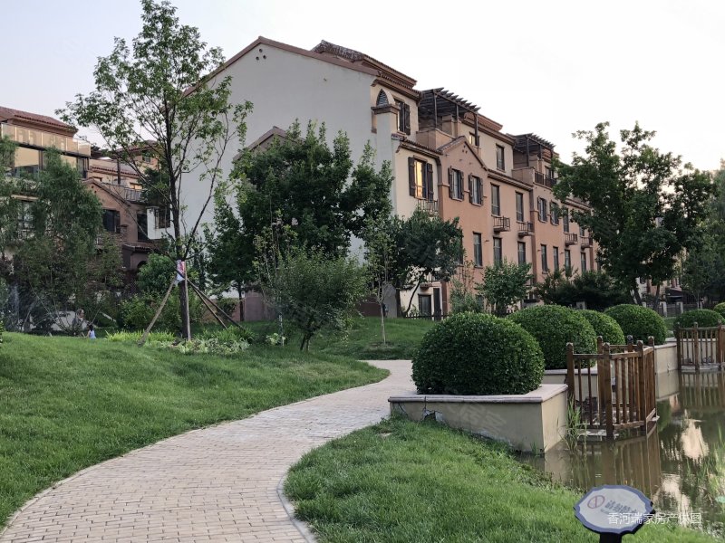 孔雀城别墅 全地下室 南北