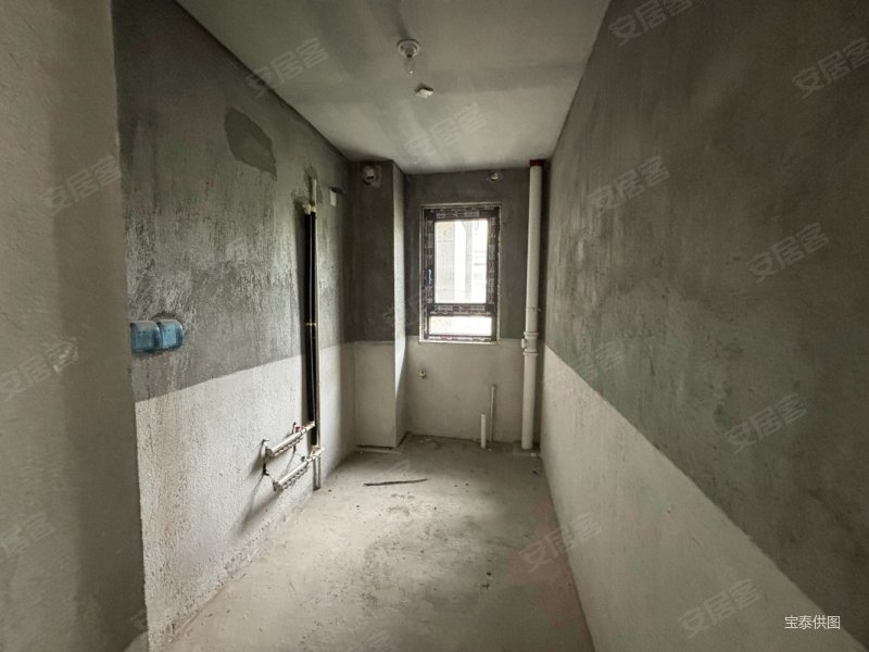 快快来~紫悦台又来一套,一楼带院,东边户,三室两卫,带地下室