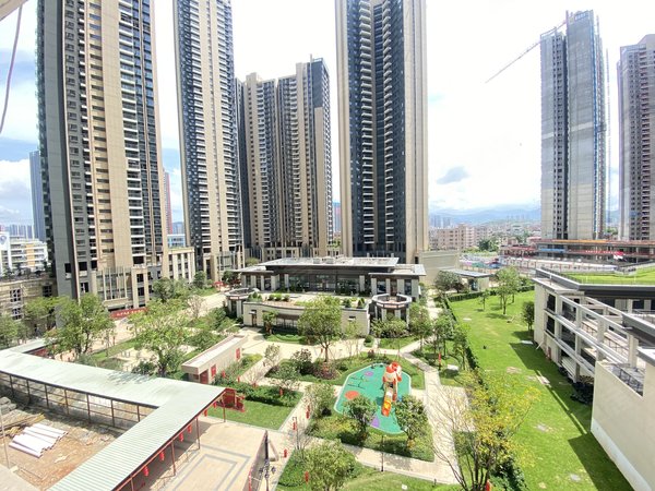 【多图】恒大城(二期),坪山租房,双地铁 比亚迪 精装4房 有家私 实验