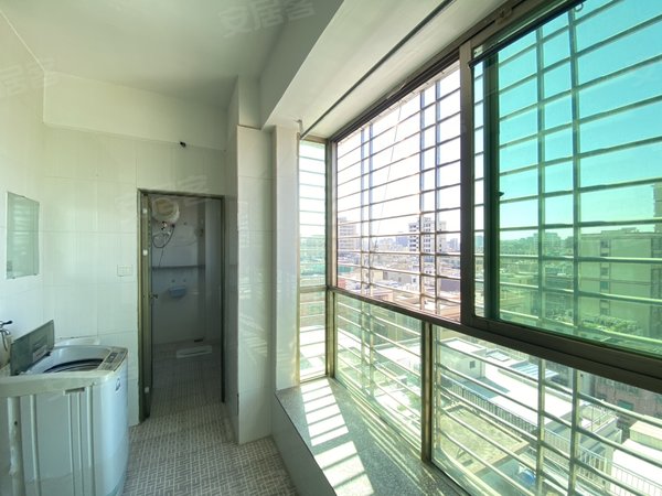 汕头龙湖夏桂埔南碧埠自建房近泰安合盛广场超大温馨大套间带阳台采光无遮挡楼下可停车全套齐出租房源真实图片