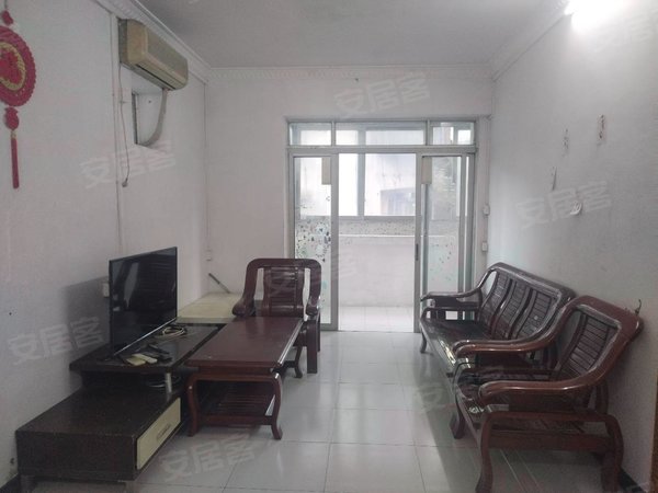 广州黄埔黄埔港金港华园靠近学校和商场 小区有公园 交通便利 民用