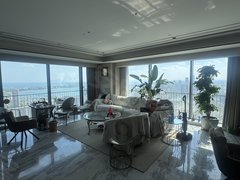 青岛黄岛长江路万科翡翠长江 四室两厅三卫 豪华装修 随时看房出租房源真实图片
