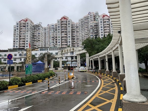 珠海香洲吉大海湾花园业主诚租海湾花园2房  家私齐全 近九洲学校出租