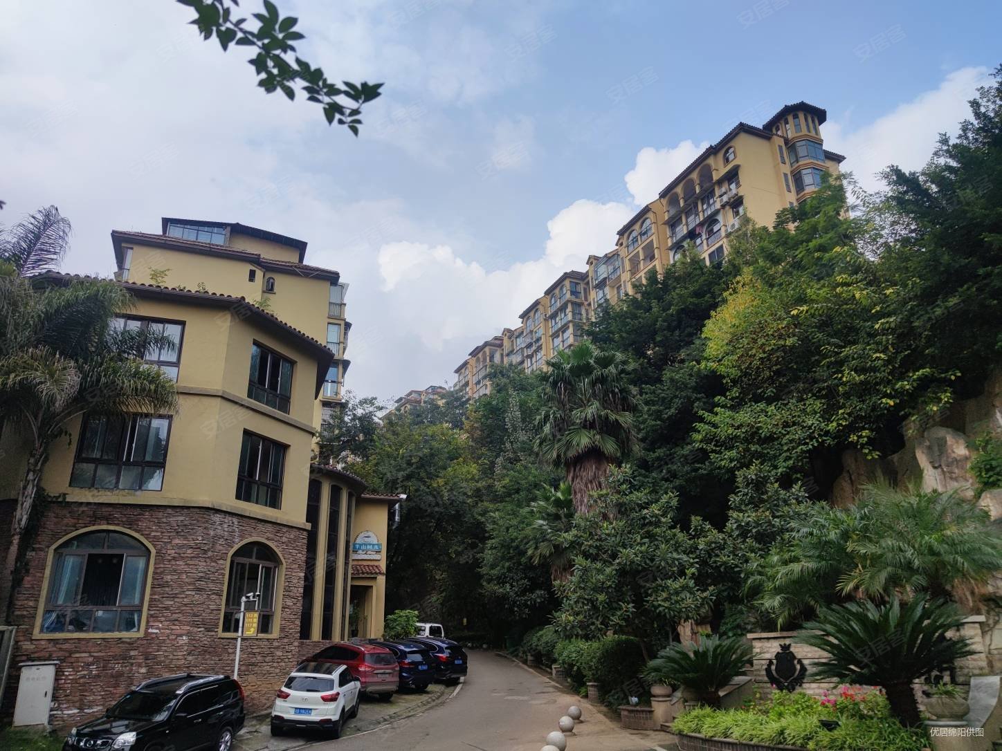 半山蓝湾(别墅)二手房,220万,5室2厅,3卫,235平米-绵阳安居客