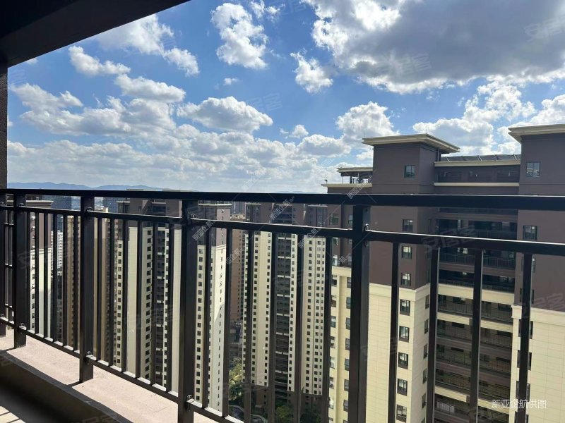 毛坯128平安宁市区80万4房 南北32楼安宁吾悦华府一期