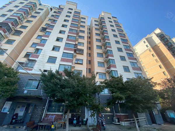 灌云海滨花园(北区)连云区政府旁海滨花园电梯房精装两室家具家电齐全