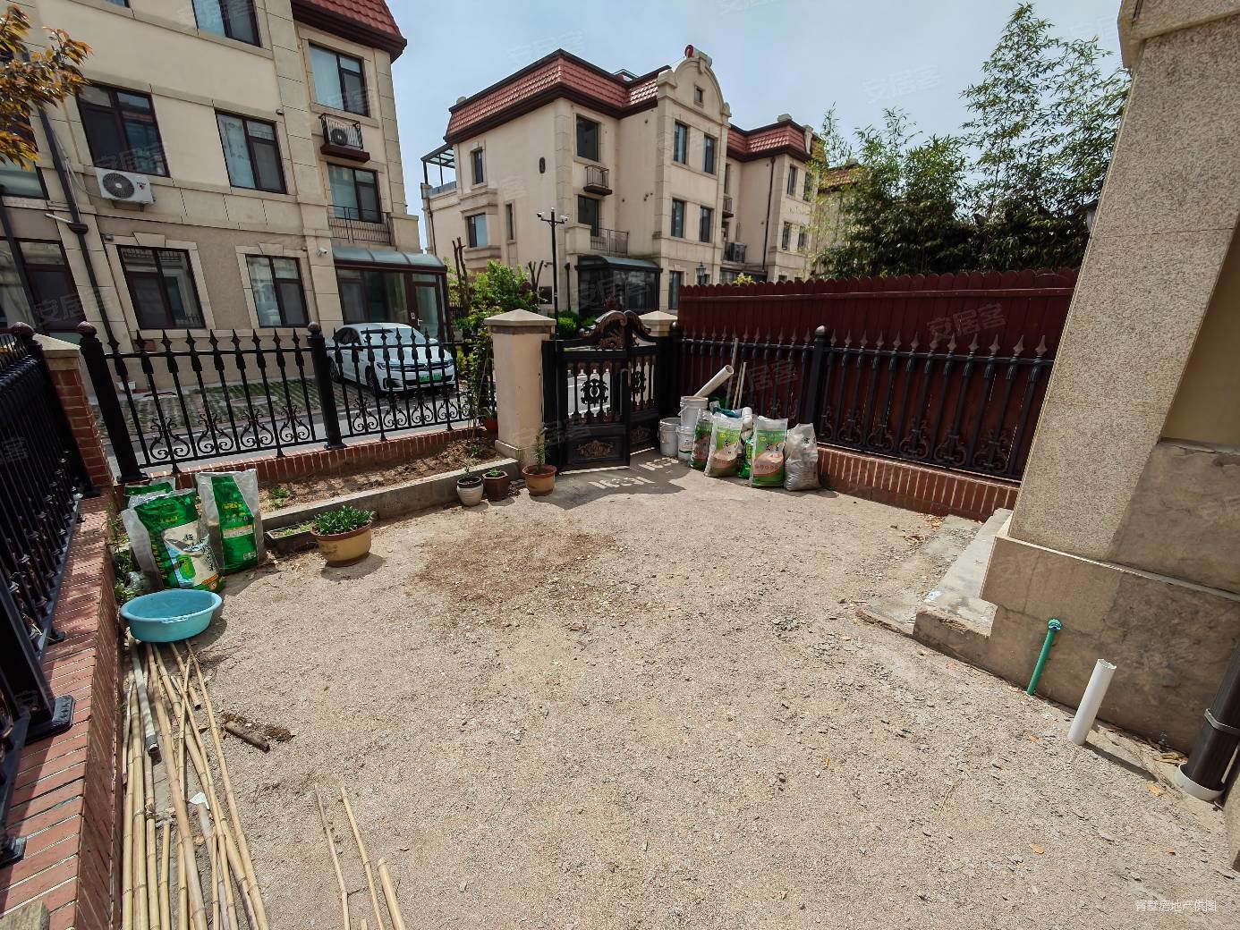 珠山秀谷御墅(别墅)4室2厅2卫170.33㎡南北228万