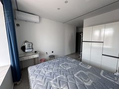湖州南浔浙北大厦孔雀城三期，水秀朝南大单间，家电齐全，拎包入住，可押一付一。出租房源真实图片