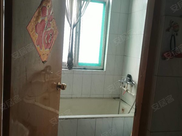 日照莒县城区桃园北区三中,岳石路小学桃园北区三楼3室家具带空调带储藏室出租房源真实图片