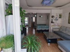 陇南武都滨河市场江景卧龙时代广场，三室两厅一卫，家具家电齐全，有暖气，出租房源真实图片