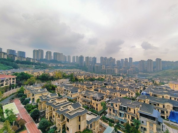 重庆渝北照母山恒大照母山御景半岛真实在租!