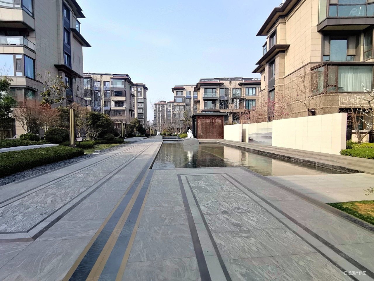 套四 带车位 龙湖旁,鑫江合院二手房,240万,3室2厅,2卫,137平米-青岛